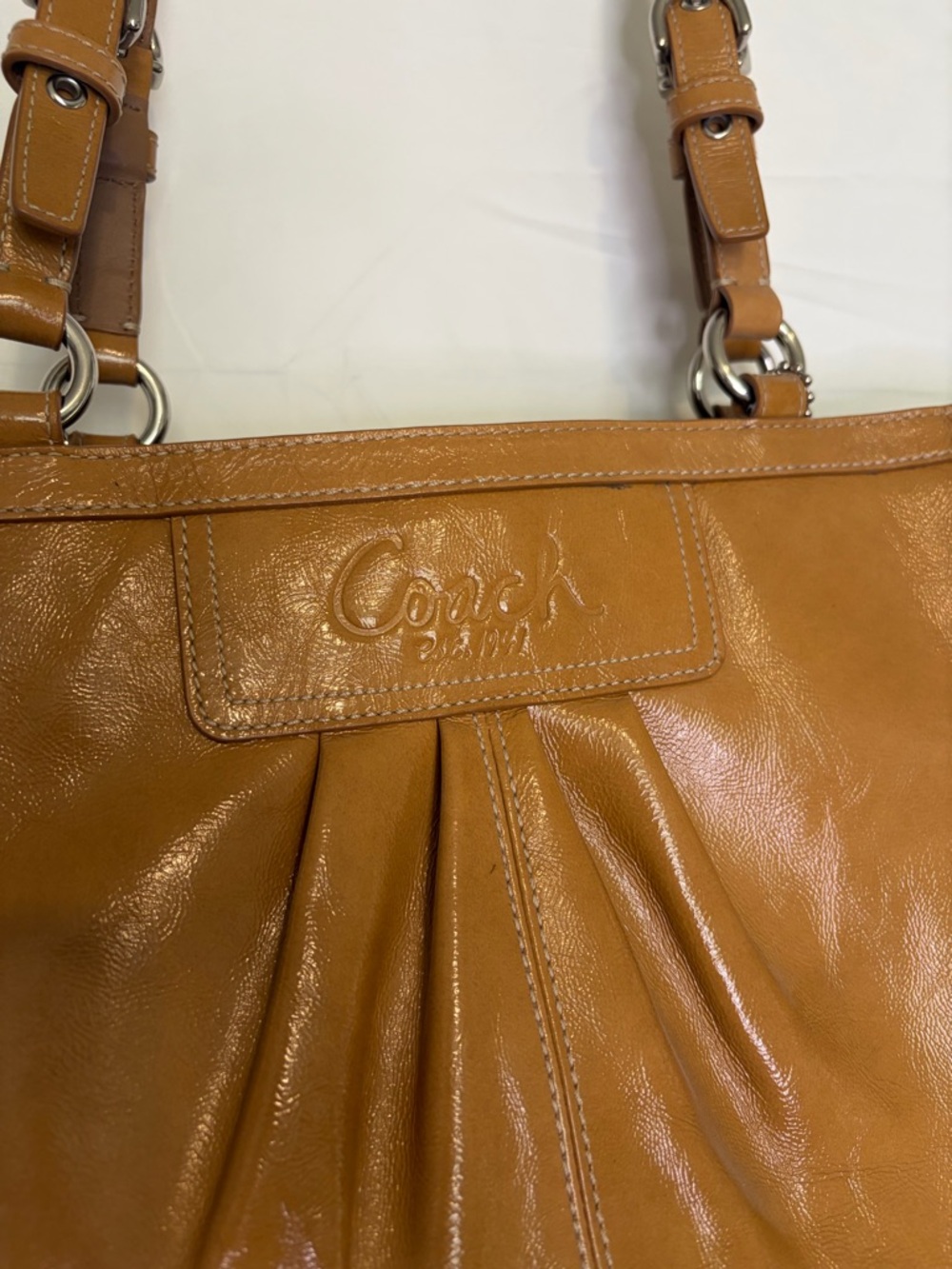 Coach Tan Leather Shoulder Bag with Front Pleats - Picture 4 of 12